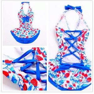Women’s one piece swim suit
